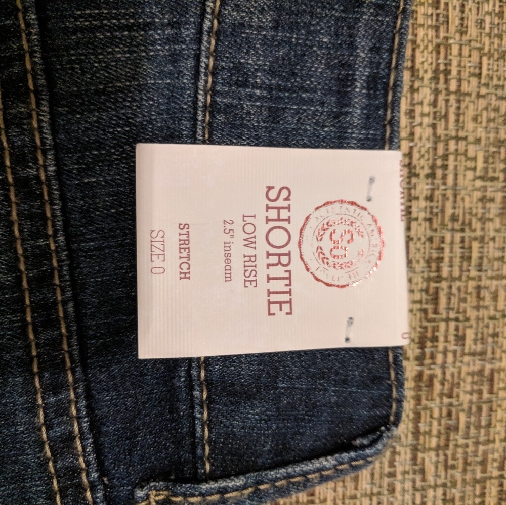 Shorts - Picture 2 of 3